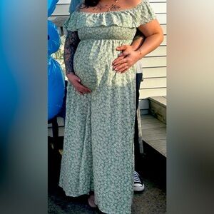 Maternity dress